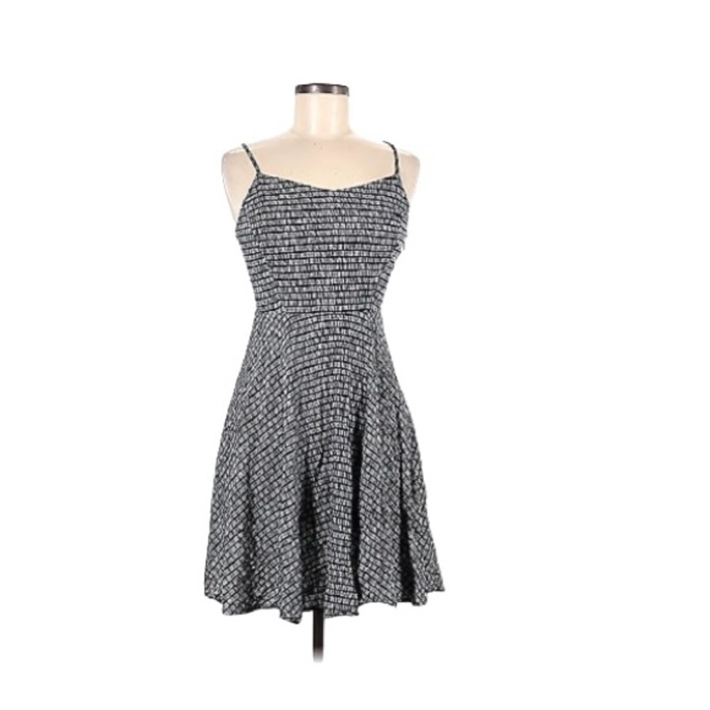 Old Navy Skater Mini  Dress Black White  Smocked Back  Dress Size Small NWOT